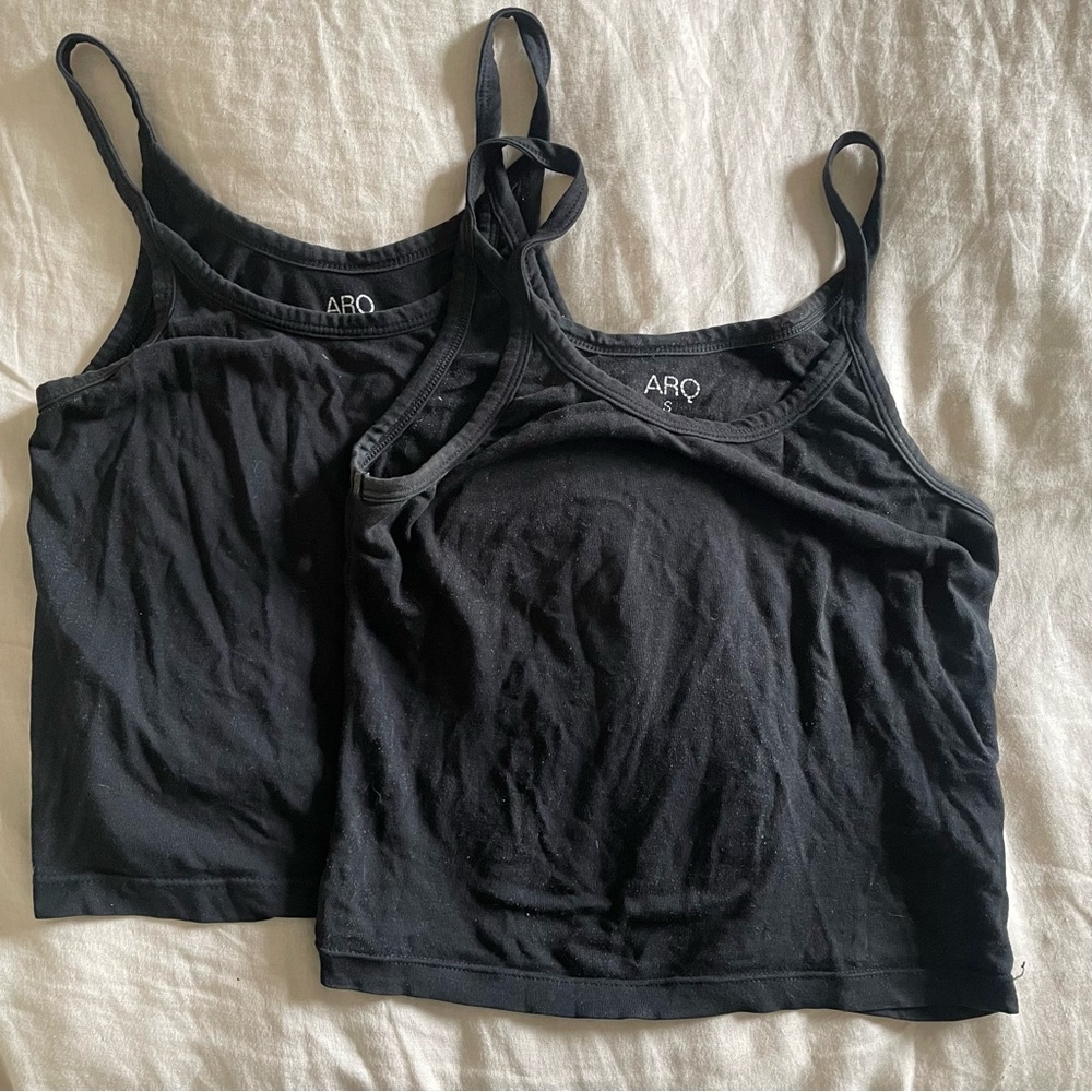 2 ARQ Crop Tanks, black, small